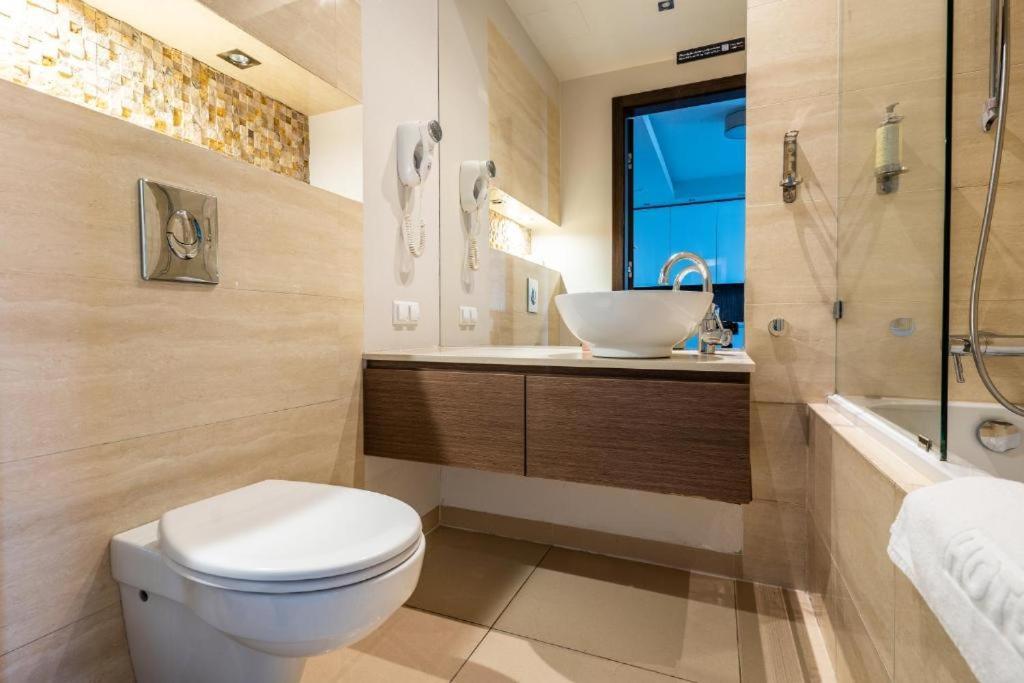 Platinum Tower - City Center - Golden Apartments วอร์ซอ ภายนอก รูปภาพ