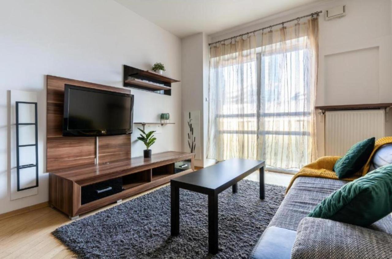 Platinum Tower - City Center - Golden Apartments วอร์ซอ ภายนอก รูปภาพ